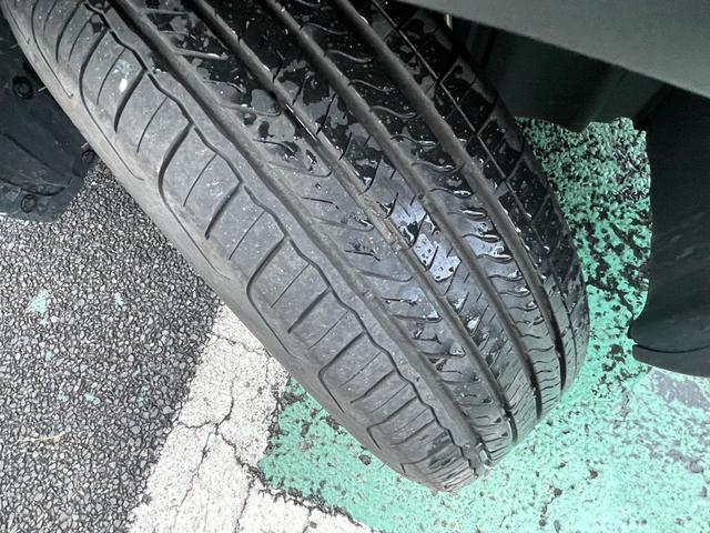 フロンクス １型　バックカメラ　オートライト　Ｂｌｕｅｔｏｏｔｈ　純正ナビ　プッシュスタート　シートヒーター　オートエアコン　スズキセーフティーサポート　衝突被害軽減システム　アイドリングストップ　衝突安全ボディ（3枚目）