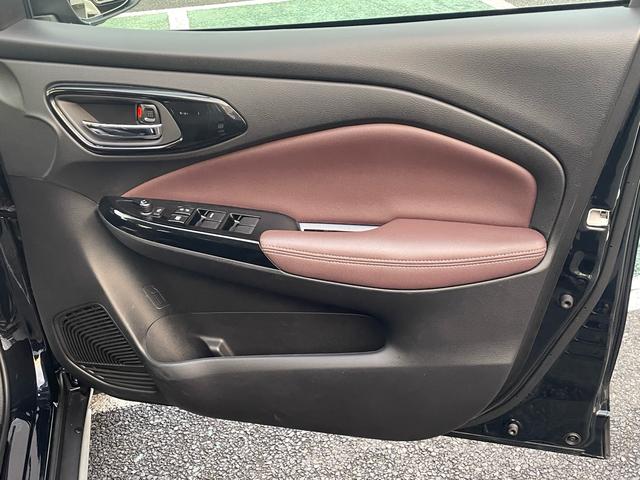 フロンクス １型　バックカメラ　オートライト　Ｂｌｕｅｔｏｏｔｈ　純正ナビ　プッシュスタート　シートヒーター　オートエアコン　スズキセーフティーサポート　衝突被害軽減システム　アイドリングストップ　衝突安全ボディ（34枚目）