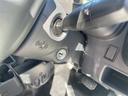 スーパーキャリイ　Ｌ　５型　オートライト　禁煙車　スズキセーフティーサポート　衝突被害軽減システム　アイドリングストップ　横滑り防止機能　衝突安全ボディ　盗難防止システム（30枚目）