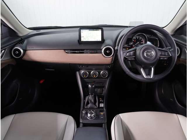 ＣＸ－３ １．５　１５Ｓ　アーバン　ドレッサー　ＢＯＳＥ　３６０°ビュー・モニター　純正ナビ　クリソナ　オートクルーズコントロール　禁煙　ＬＥＤヘッドランプ　ＤＶＤ再生　ＥＴＣ　フルセグ　衝突被害軽減システム　メモリーナビ　シートヒーター（6枚目）