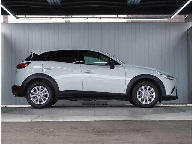 ＣＸ－３ １．５　１５Ｓ　アーバン　ドレッサー　ＢＯＳＥ　３６０°ビュー・モニター　純正ナビ　クリソナ　オートクルーズコントロール　禁煙　ＬＥＤヘッドランプ　ＤＶＤ再生　ＥＴＣ　フルセグ　衝突被害軽減システム　メモリーナビ　シートヒーター（10枚目）