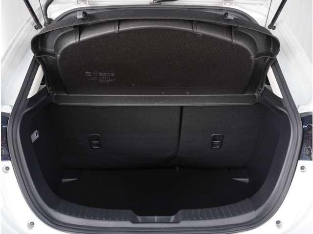 MAZDA2 1.5 15S プロアクティブ Sパッケージ 360°ビュー・モニター 純正ナビ 前後ド 全周囲 LED 衝突軽減装置 オートクルーズコントロール パーキングセンサー キーフリー DVD スマートキー フルセグ 盗難防止装置 フルオートエアコン(29枚目)