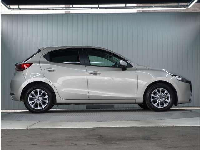 ＭＡＺＤＡ２ １．５　１５　サンリット　シトラス　３６０°ビュー・モニター　純正ナビ（10枚目）
