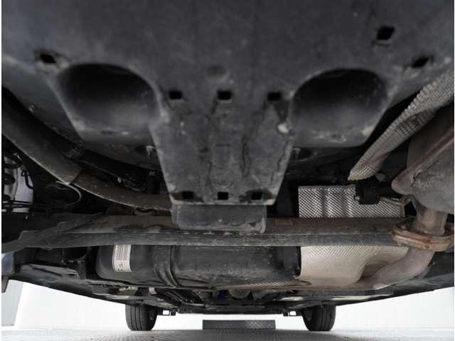 デミオ 1.5 15S ツーリング 360°ビュー・モニター 純正ナビ ETC コーナーソナー 地デジ インテリジェントキー Bカメラ DVD LEDヘッド 前席シートヒーター 横滑り防止装置 ETC アルミホイール 禁煙車 ABS(21枚目)