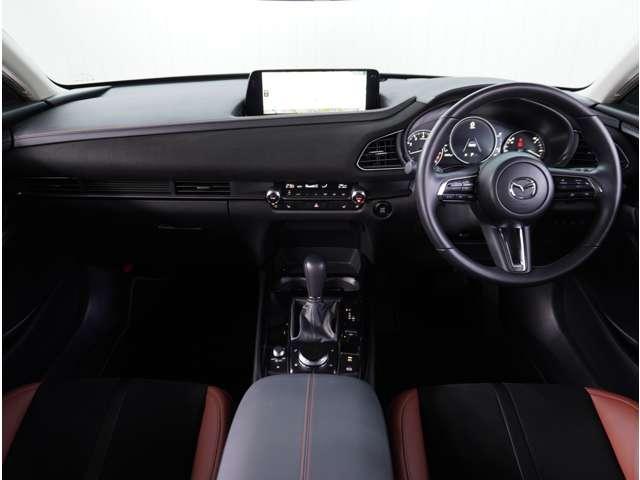 �y�C���p�l����z���E���悭�^�]���₷���݌v�ƂȂ��Ă���܂��B�C���p�l�������������Ɛ������ꂽ�f�U�C���ō����������Ă��܂��B���X�̃h���C�u��O�������܂���B