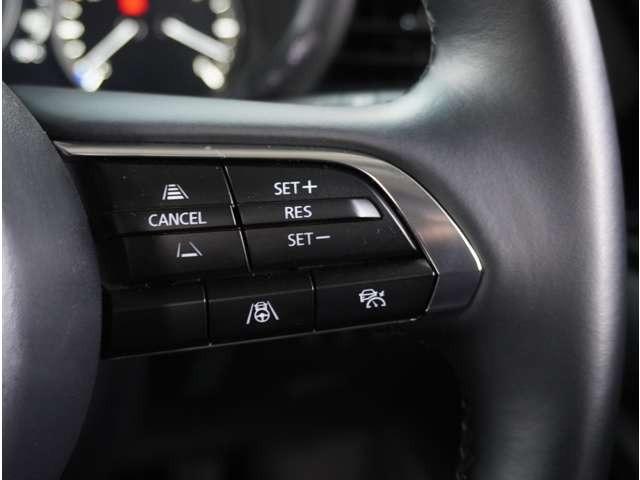 �y�}�c�_�E���[�_�[�E�N���[�Y�E�R���g���[���z�������H�ł̒��������s���y�ɁB�����ő��x��ۂN���[�Y�R���g���[�����A�Փˌy���V�X�e���ƘA�g���A�O���̎ԗ������m���ĎԊԂ�ۂ悤�ɑ��x���߂��Ă���܂��B