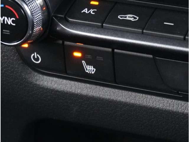 �y�V�[�g�q�[�^�[�z�������ɏd�󂷂�V�[�g�q�[�^�[�B�G�A�R����葁���c���牷�߂Ă����̂Ŋ�����̕������S�ł��B�G�A�R���̉����͊������邩����A�Ƃ������ɂ����������߂ł��B