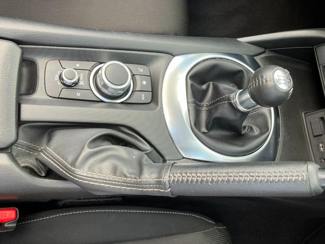 ロードスター Ｓスペシャルパッケージ　マツダ認定中古車　衝突被害軽減ブレーキ　ＬＥＤヘッドランプ　バックカメラ　車線逸脱警報装置　ブラインドスポットモニター　パーキングセンサー　フルセグ　スマートキー　シートヒーター　アルミホイール（30枚目）
