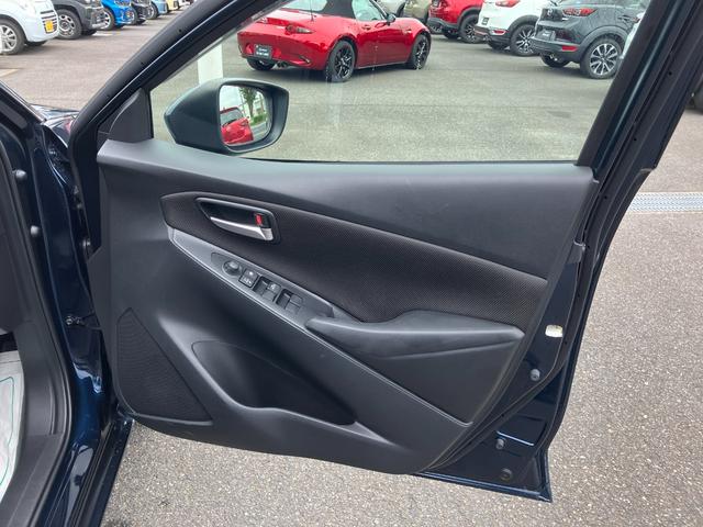 MAZDA2 15Sプロアクティブ スマートエディションII AWD マツダ認定中古車 全周囲カメラ LEDヘッドライト シートヒーター 衝突被害軽減ブレーキ レーダークルーズ ブラインドスポットモニタリング パーキングセンサー 車線逸脱警報システム(40枚目)