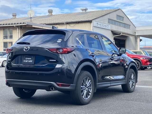 ＣＸ－５ ２０Ｓ　スマートエディション　マツダ認定中古車　全周囲カメラ　アダプティブＬＥＤヘッドライト　衝突被害軽減ブレーキ　ＡＴ誤発進抑制装置　レーンキープアシスト　ブラインドスポットモニター　パーキングセンサー　レーダークルーズ（5枚目）