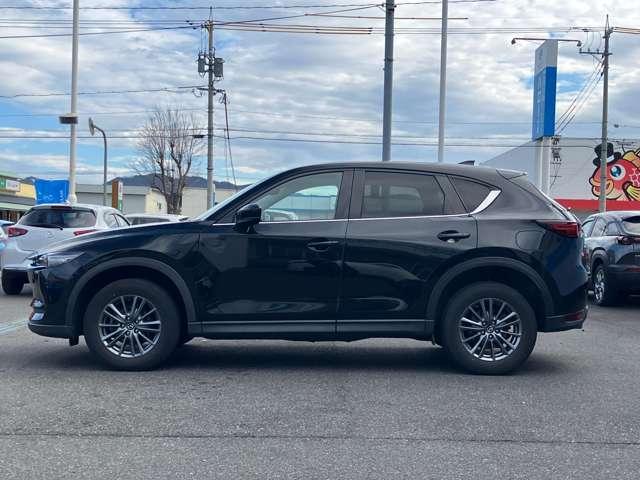ＣＸ－５ ２０Ｓ　スマートエディション　マツダ認定中古車　全周囲カメラ　アダプティブＬＥＤヘッドライト　衝突被害軽減ブレーキ　ＡＴ誤発進抑制装置　レーンキープアシスト　ブラインドスポットモニター　パーキングセンサー　レーダークルーズ（22枚目）