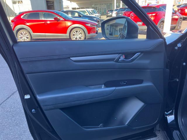 ＣＸ－５ ２０Ｓ　スマートエディション　マツダ認定中古車　全周囲カメラ　アダプティブＬＥＤヘッドライト　衝突被害軽減ブレーキ　ＡＴ誤発進抑制装置　レーンキープアシスト　ブラインドスポットモニター　パーキングセンサー　レーダークルーズ（41枚目）