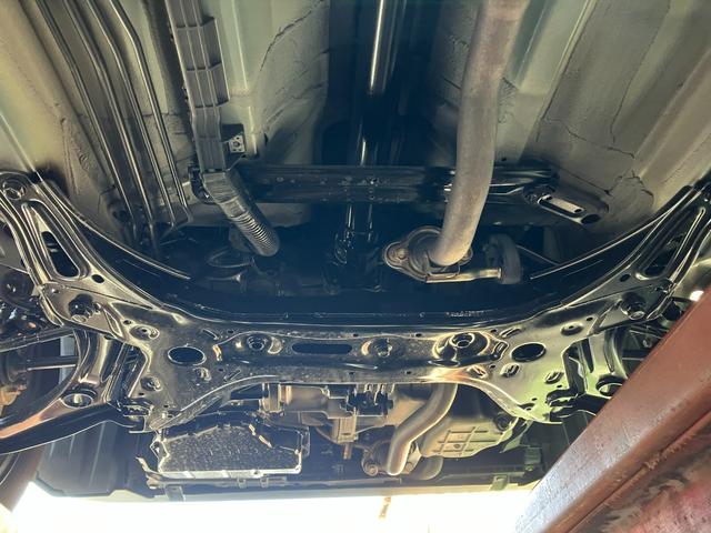 フレアクロスオーバー ハイブリッドＸＳ　禁煙車　全周囲カメラ　ＬＥＤヘッドライト　ＡＴ誤発進抑制装置　車線逸脱警報装置　パーキングセンサー　ＥＴＣ　スマートキー　シートヒーター　ナビ　アルミ（9枚目）