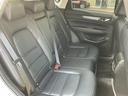 後部座席もご覧下さい。とても綺麗な状態ですよ。一度ご来店頂いて、実際に座って頂けると、良さがもっと伝わるかと思います。