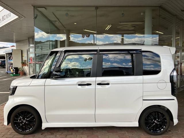 N-BOXカスタム Lターボ スタイル+ブラック(4枚目)