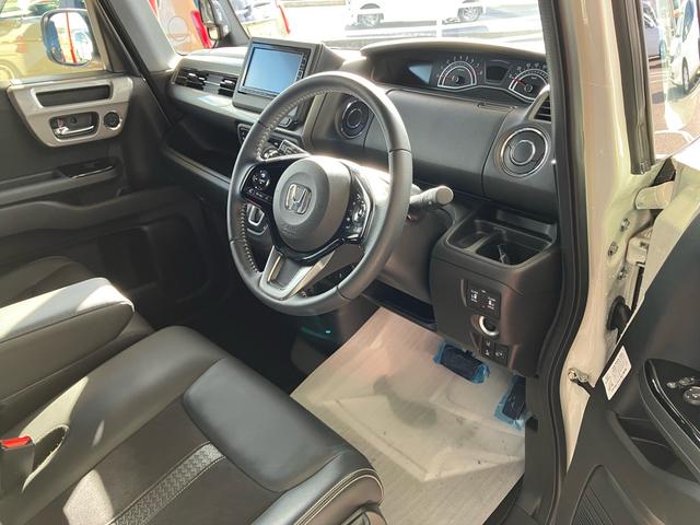 N-BOXカスタム Lターボ スタイル+ブラック(12枚目)