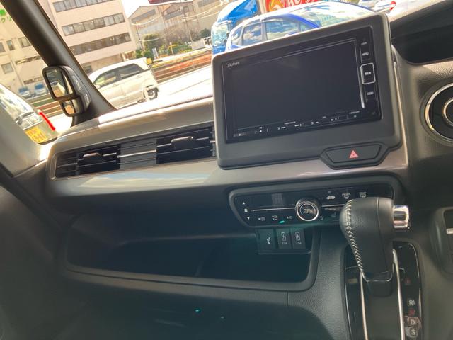 N-BOXカスタム Lターボ スタイル+ブラック(14枚目)