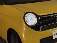 【ＨＩＤヘッドライト】夜道や雨天走行が明るく視界良好！！ＨＩＤ（ディスチャージ）ヘッドライト装備です！安心ドライブを楽しんで下さい♪明るいほうが、運転疲労を軽減できます♪ 3