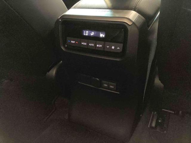 ランドクルーザー250 VX ワンオーナー・禁煙車・ 4WD モデリスタパッケージ トヨタチームメイト 全周囲カメラ クリアランスソナー オートクルーズコントロール レーンアシスト パワーシート サンルーフ ナビ TV オートマチックハイビーム(21枚目)