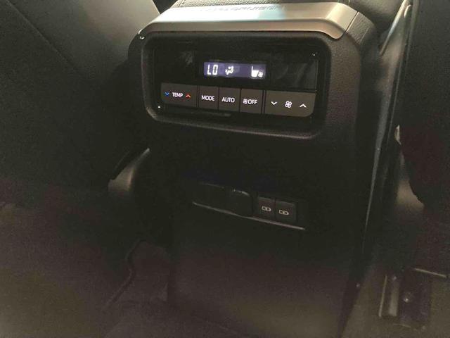 ランドクルーザー250 VX ワンオーナー・禁煙車・ 4WD モデリスタパッケージ トヨタチームメイト 全周囲カメラ クリアランスソナー オートクルーズコントロール レーンアシスト パワーシート サンルーフ ナビ TV オートマチックハイビーム(22枚目)