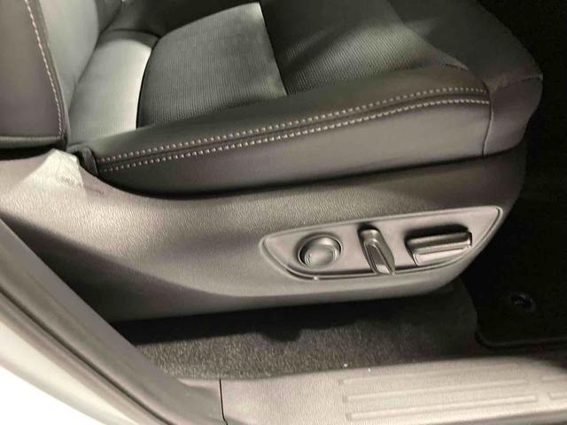 ランドクルーザー250 VX ワンオーナー・禁煙車・ 4WD モデリスタパッケージ トヨタチームメイト 全周囲カメラ クリアランスソナー オートクルーズコントロール レーンアシスト パワーシート サンルーフ ナビ TV オートマチックハイビーム(26枚目)