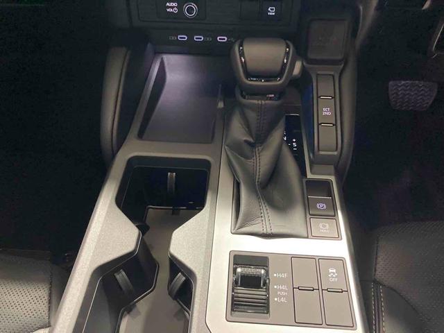 ランドクルーザー250 VX ワンオーナー・禁煙車・ 4WD モデリスタパッケージ トヨタチームメイト 全周囲カメラ クリアランスソナー オートクルーズコントロール レーンアシスト パワーシート サンルーフ ナビ TV オートマチックハイビーム(28枚目)