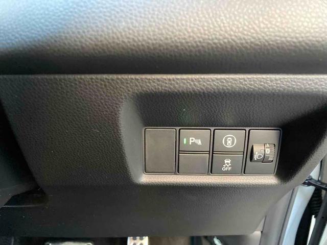 フィット e:HEVホーム ドライブレコーダー ETC バックカメラ ナビ TV クリアランスソナー オートクルーズコントロール アルミホイール オートライト スマートキー 電動格納ミラー ABS ESC CD DVD再生(11枚目)