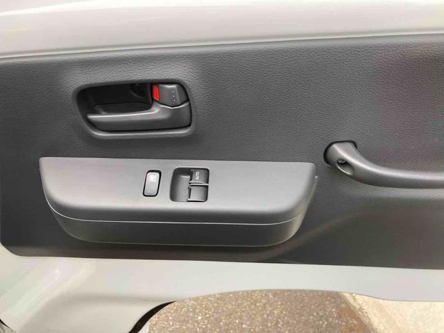 キャリイトラック 　４ＷＤ　ＡＴ　衝突被害軽減システム　クリアランスソナー　レーンアシスト　アイドリングストップ　ＥＳＣ　エアコン　パワーウィンドウ（10枚目）