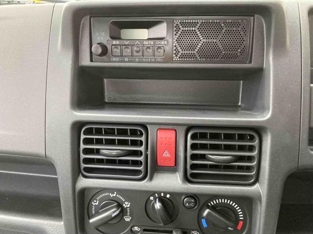 キャリイトラック 　４ＷＤ　ＡＴ　衝突被害軽減システム　クリアランスソナー　レーンアシスト　アイドリングストップ　ＥＳＣ　エアコン　パワーウィンドウ（14枚目）
