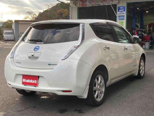 リーフ Ｇ　バックカメラ　ナビ　ＴＶ　オートクルーズコントロール　アルミホイール　電動格納ミラー　シートヒーター　ＣＶＴ　盗難防止システム　衝突安全ボディ　ＡＢＳ　ＥＳＣ　ＣＤ　ミュージックプレイヤー接続可（16枚目）