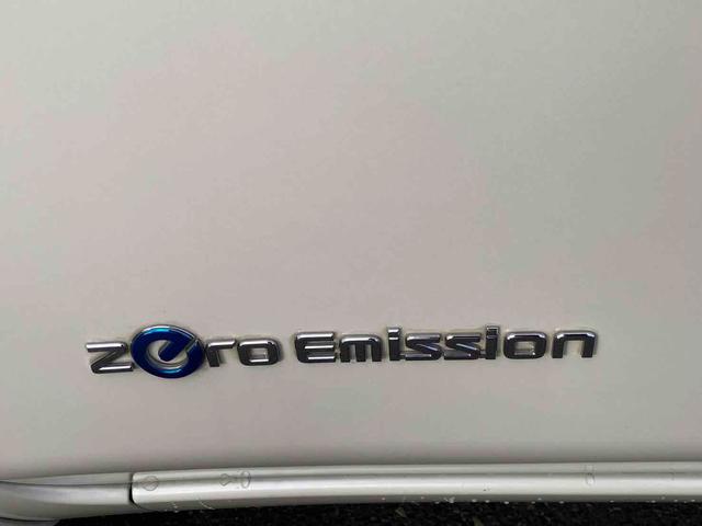 リーフ Ｇ　バックカメラ　ナビ　ＴＶ　オートクルーズコントロール　アルミホイール　電動格納ミラー　シートヒーター　ＣＶＴ　盗難防止システム　衝突安全ボディ　ＡＢＳ　ＥＳＣ　ＣＤ　ミュージックプレイヤー接続可（32枚目）