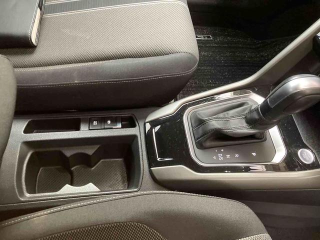 Ｔ－ロック 　ＥＴＣ　バックカメラ　クリアランスソナー　オートクルーズコントロール　レーンアシスト　衝突被害軽減システム　ナビ　オートライト　ＬＥＤヘッドランプ　ヘッドライトウォッシャー　電動リアゲート（7枚目）