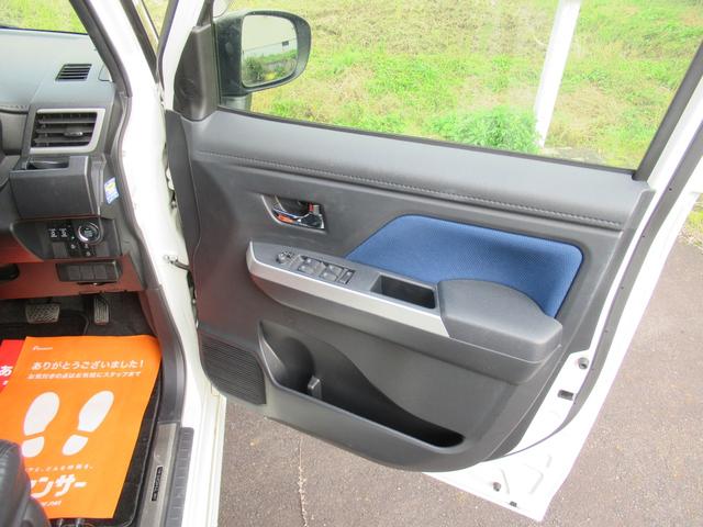 トール カスタムＧ　ＳＡＩＩ　エアロエディション　フルタイム４ＷＤ　車検整備付　ワンオーナー　純正ナビ＋ＴＶ＋Ｂｌｕｅｔｏｏｔｈ接続可　全方位カメラ　ＬＥＤヘッドランプ　両側パワースライドドア　社外２カメラドラレコ　スマートキー（18枚目）