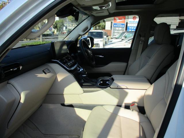 ランドクルーザー ＺＸ　メーカーＳＤナビ・ＪＢＬプレミアムＳＳ・リアエンターＳ・ムーンルーフ・ニュートラルベージュ本革Ｓ・ルーフレール・クールＢＯＸ・ＩＴＳコネクト・モデリスタエアロキット＆マフラーＣ・デフロック・寒冷地仕様（17枚目）