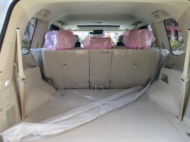 ランドクルーザー ＺＸ　メーカーＳＤナビ・ＪＢＬプレミアムＳＳ・リアエンターＳ・ムーンルーフ・ニュートラルベージュ本革Ｓ・ルーフレール・クールＢＯＸ・ＩＴＳコネクト・モデリスタエアロキット＆マフラーＣ・デフロック・寒冷地仕様（24枚目）