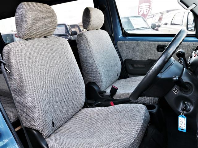 タウンエースバン ＧＬ　Ｒｅｎｏｃａ　ＭＯＬシリーズ　ブルー　ＮＥＷ　ＲＯＯＭ　ＫＩＴ２人乗りベットＫＩＴ仕様　ＮＥＷ　内張張替え　新品　ＴＯＹＯタイヤ　新品　純正ホイール　新品　ＡＢＳグリル　新品　ＡＢＳフロントバンパー（6枚目）