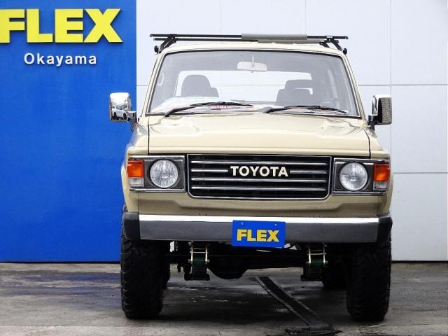 ランドクルーザー６０ ＶＸ　２インチアップ／平屋根換装／丸目換装／ＴＯＹＯＴＡグリル／ルーフキャリア／バックカメラ／レカロパワーシート／ダッシュマット／ブラッドレイ１６インチ／ＴＯＹＯ　オープンカントリー／２インチアップリーフ（9枚目）