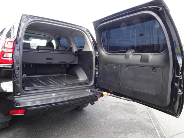 TOYOTA LAND CRUISER PRADO TX L PACKAGE