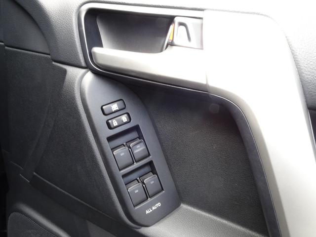 TOYOTA LAND CRUISER PRADO TX L PACKAGE