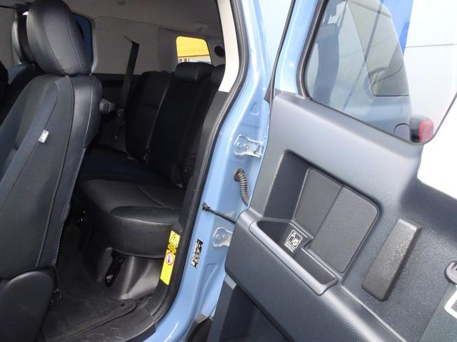 ＦＪクルーザー ベースグレード　希少スモーキーブルー／トレイル仕様／ツートンカラーカスタム／チッピング塗装／２インチリフトアップ／艶有ブラック塗装／ＸＥＬＦ０２アルミ１７インチ／カロッツェリアＳＤナビ／ＥＴＣ／バックカメラ（23枚目）