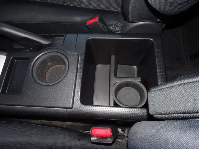 ＦＪクルーザー ベースグレード　希少スモーキーブルー／トレイル仕様／ツートンカラーカスタム／チッピング塗装／２インチリフトアップ／艶有ブラック塗装／ＸＥＬＦ０２アルミ１７インチ／カロッツェリアＳＤナビ／ＥＴＣ／バックカメラ（26枚目）