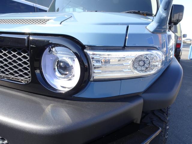 ＦＪクルーザー ベースグレード　希少スモーキーブルー／トレイル仕様／ツートンカラーカスタム／チッピング塗装／２インチリフトアップ／艶有ブラック塗装／ＸＥＬＦ０２アルミ１７インチ／カロッツェリアＳＤナビ／ＥＴＣ／バックカメラ（62枚目）