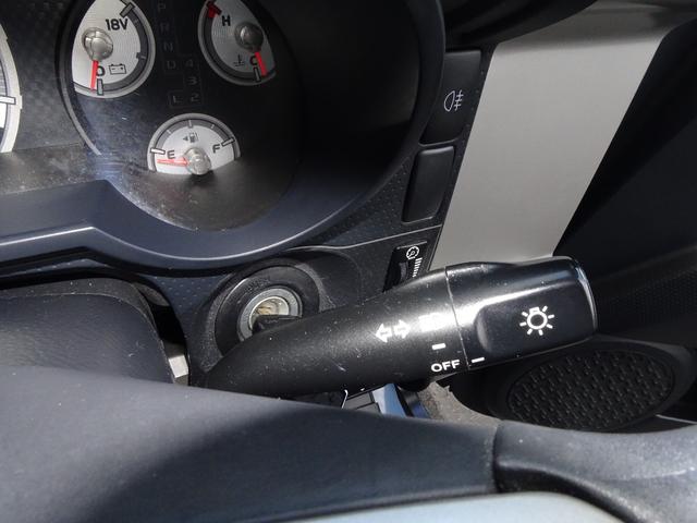 ＦＪクルーザー ベースグレード　希少スモーキーブルー／トレイル仕様／ツートンカラーカスタム／チッピング塗装／２インチリフトアップ／艶有ブラック塗装／ＸＥＬＦ０２アルミ１７インチ／カロッツェリアＳＤナビ／ＥＴＣ／バックカメラ（74枚目）