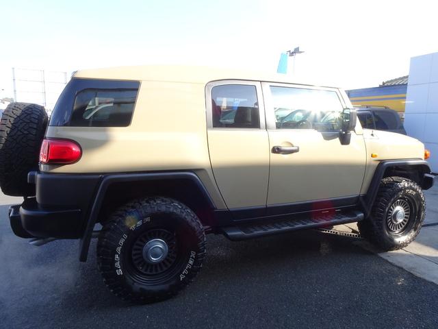 ＦＪクルーザー 　ルーフ同色ペイント／トレイル仕様／新品タイヤ　ＫＥＬＬＹ　ＳＡＦＡＲＩ　２８５／７０－１７／ＤＥＡＮカリフォルニア１７インチ／カロッツェリアナビ／バックカメラ／バックカメラ／下回りシャシブラ施工（42枚目）