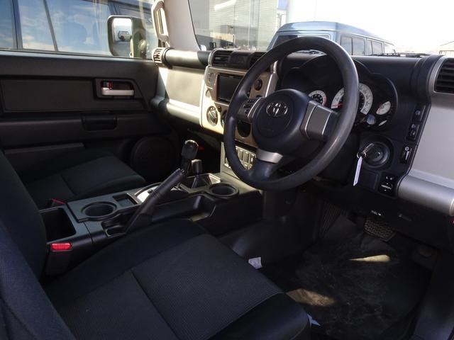 ＦＪクルーザー 　ルーフ同色ペイント／トレイル仕様／新品タイヤ　ＫＥＬＬＹ　ＳＡＦＡＲＩ　２８５／７０－１７／ＤＥＡＮカリフォルニア１７インチ／カロッツェリアナビ／バックカメラ／バックカメラ／下回りシャシブラ施工（67枚目）