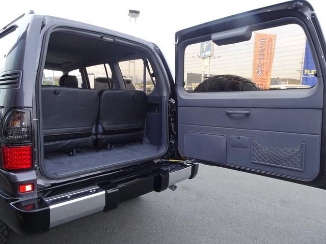 ランドクルーザープラド ＴＸリミテッド　Ｒｅｎｏｃａ　Ａｍｅｒｉｃａｎ　Ｃｌａｓｓｉｃ／丸目換装／ナロー換装／ペイント　グラナイトクリスタルＭ／内外装フルカスタム／ＤＥＡＮカリフォルニア１６インチ　ブラックＡＷ／ジオランダーＸ－ＡＴタイヤ（31枚目）