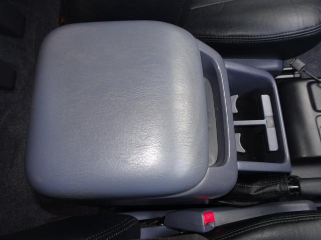 ランドクルーザープラド ＴＸリミテッド　Ｒｅｎｏｃａ　Ａｍｅｒｉｃａｎ　Ｃｌａｓｓｉｃ／丸目換装／ナロー換装／ペイント　グラナイトクリスタルＭ／内外装フルカスタム／ＤＥＡＮカリフォルニア１６インチ　ブラックＡＷ／ジオランダーＸ－ＡＴタイヤ（50枚目）