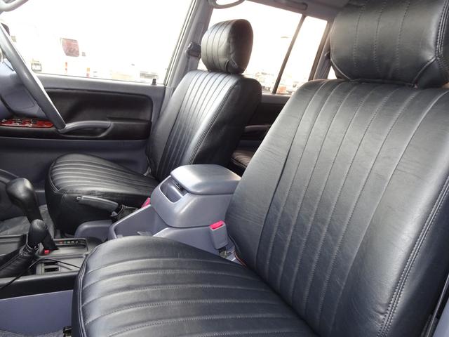 ランドクルーザープラド ＴＸリミテッド　Ｒｅｎｏｃａ　Ａｍｅｒｉｃａｎ　Ｃｌａｓｓｉｃ／丸目換装／ナロー換装／ペイント　グラナイトクリスタルＭ／内外装フルカスタム／ＤＥＡＮカリフォルニア１６インチ　ブラックＡＷ／ジオランダーＸ－ＡＴタイヤ（60枚目）