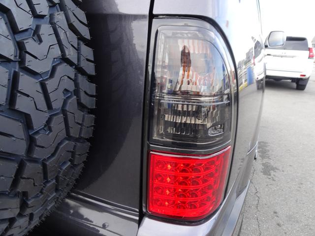 ランドクルーザープラド ＴＸリミテッド　Ｒｅｎｏｃａ　Ａｍｅｒｉｃａｎ　Ｃｌａｓｓｉｃ／丸目換装／ナロー換装／ペイント　グラナイトクリスタルＭ／内外装フルカスタム／ＤＥＡＮカリフォルニア１６インチ　ブラックＡＷ／ジオランダーＸ－ＡＴタイヤ（66枚目）