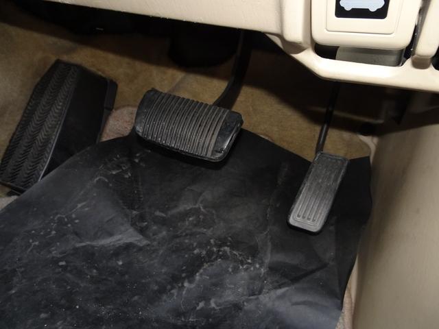 ランドクルーザー１００ ＶＸ　ＲＥＮＯＣＡ１０６／ペイント／ガンメタリック／ＬＣ６０／丸目フェイスチェンジ／新品タイヤ＆ホイール／ＦＬＥＸドロワーキット／ガソリン５人乗り／グレードＶＸ／クラシックシートカバー／ブラウン／ＥＴＣ（33枚目）